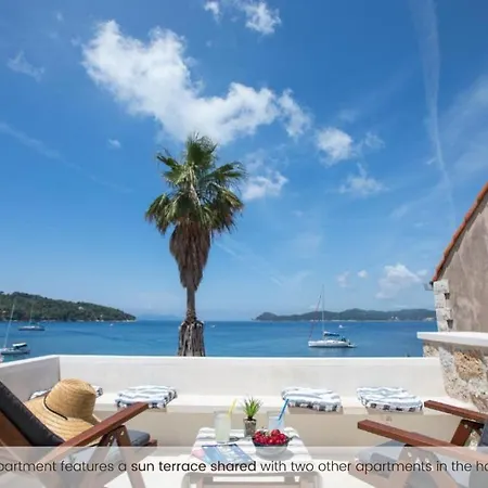 The Little アパート *