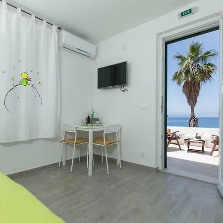 アパート The Little