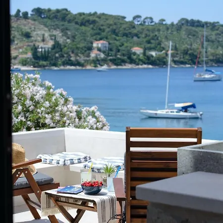 The Little アパート *